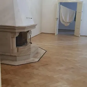 Penzion Private In Shared Luxurious Palace Like With 2 Bathrooms Including Whirlpool And Virtual Reality Praha