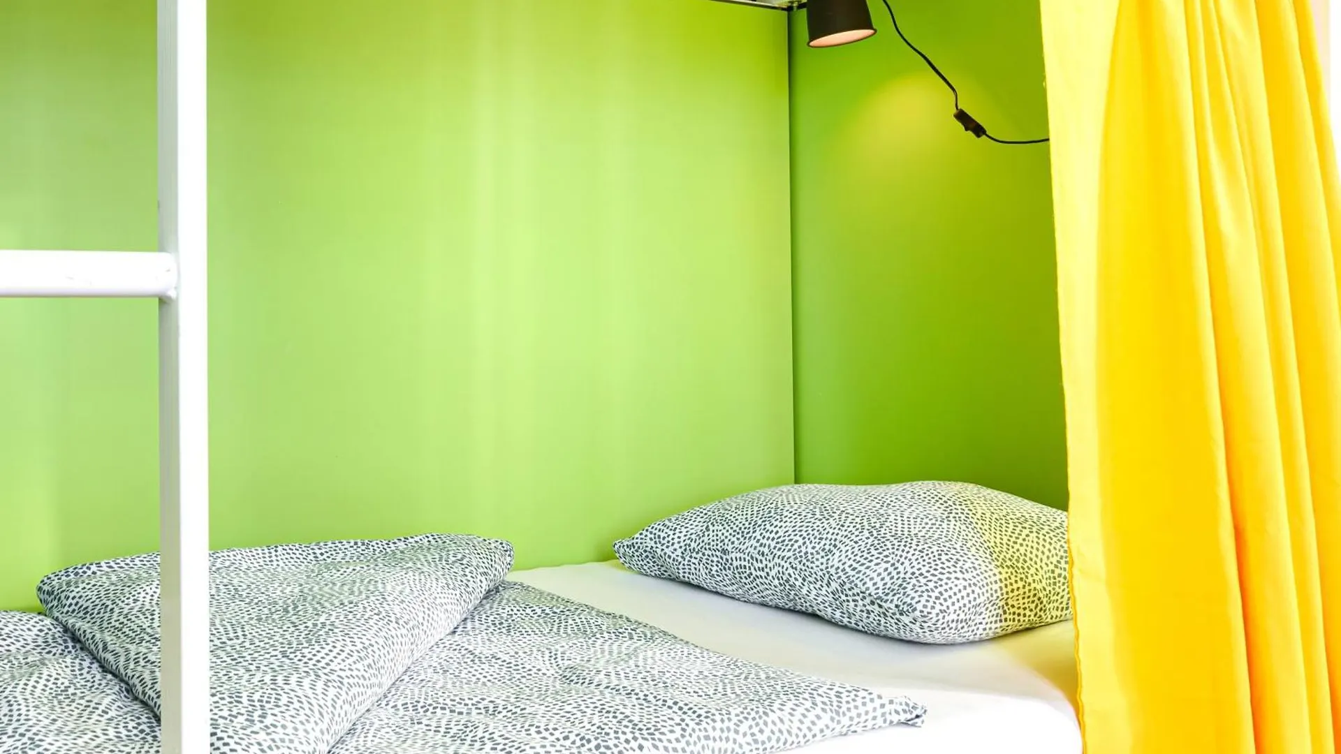 Avenue Hostel Budapest 0*,