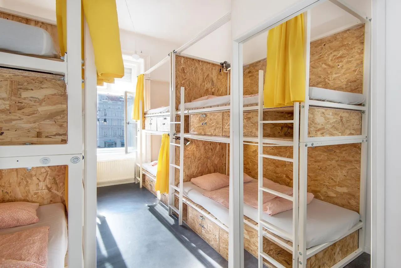 Avenue Hostel Βουδαπέστη